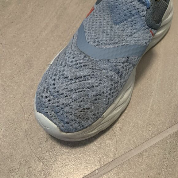 Athletic_Shoes